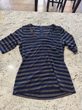 Green Envelope Navy and Metallic Gold Striped Scoop Neck Top